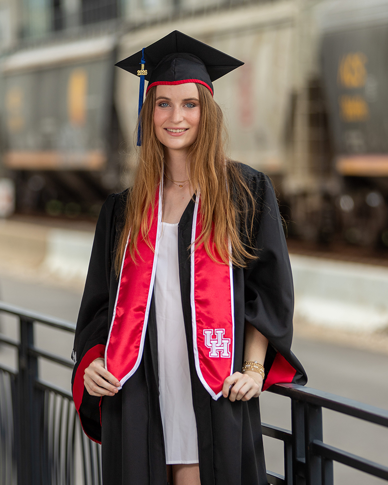 Graduate image.